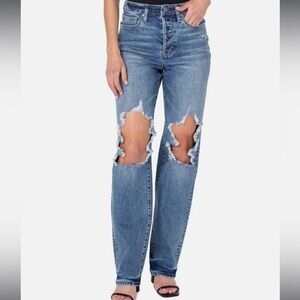 Earnest Sewn Women’s 90s distressed straight leg jeans